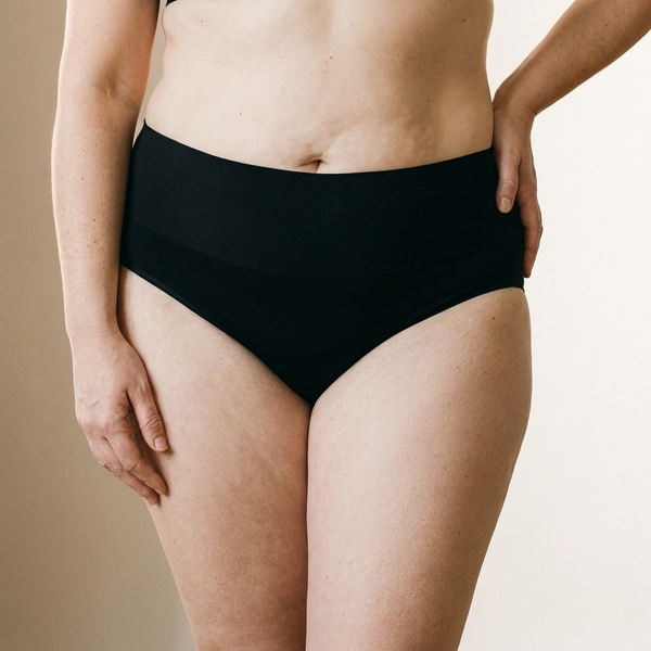 LIGHT SMOOTHING BODY